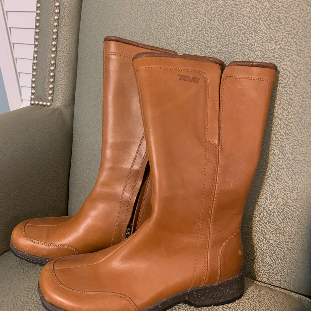 Teva leather Capistrano mid-calf boot